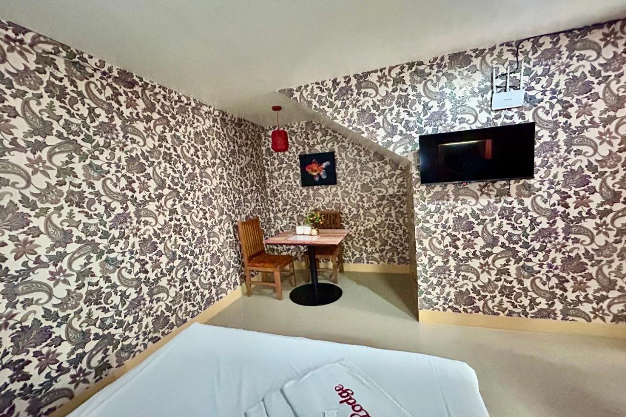 Oyo 971 Liza Lodge Пасай Екстериор снимка